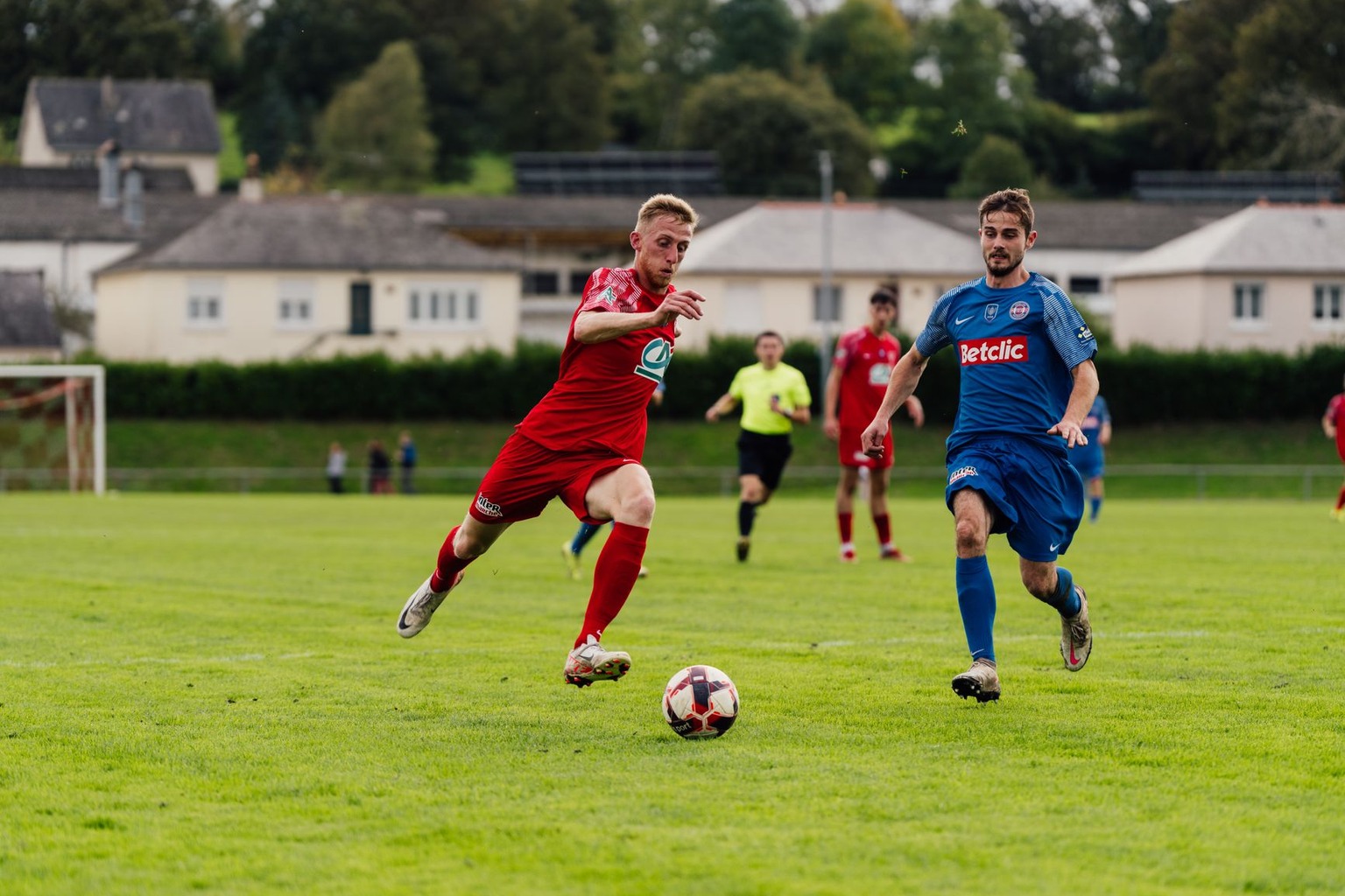 Attacking midfield movement — Adapt Your Movement Based on Opponent Tactics Attacking midfield movement — Adapt Your Movement Based on Opponent Tactics