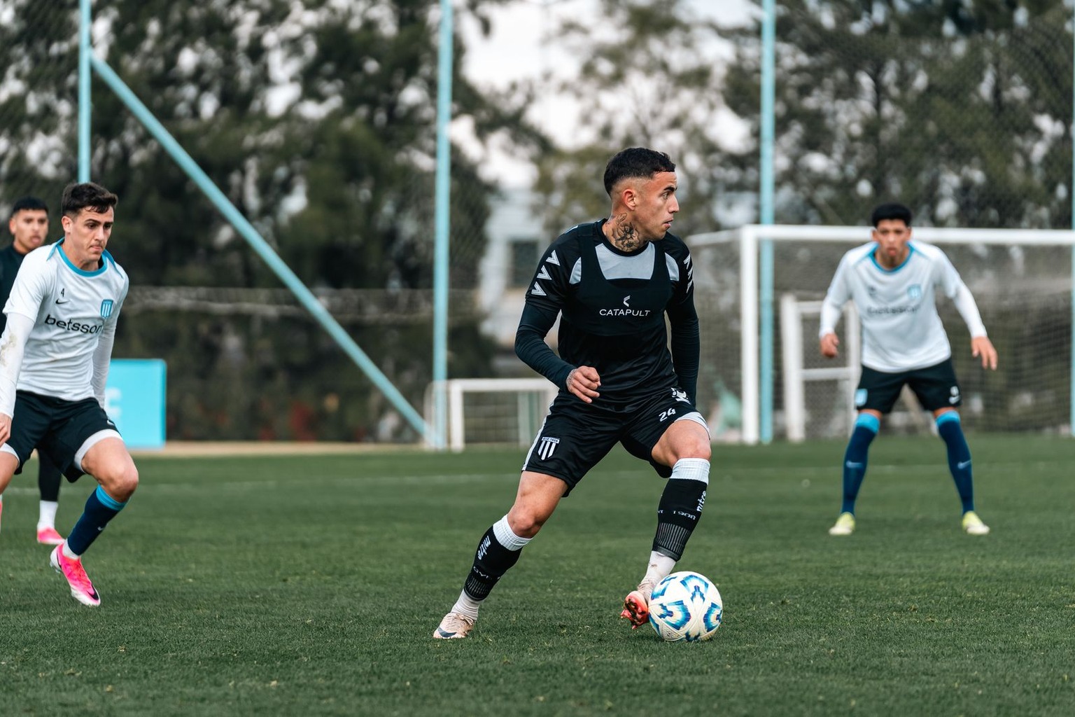 Box to box midfielders — Step 5: Mental Toughness, The Unseen Battle of the Midfield Box to box midfielders — Step 5: Mental Toughness, The Unseen Battle of the Midfield