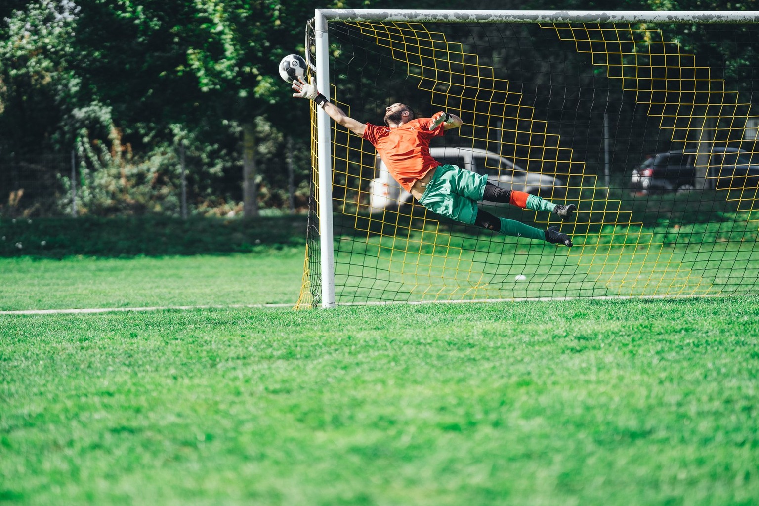 High line risk analysis — Goalkeeper Sweeper Roles Versus Traditional Shot Stoppers