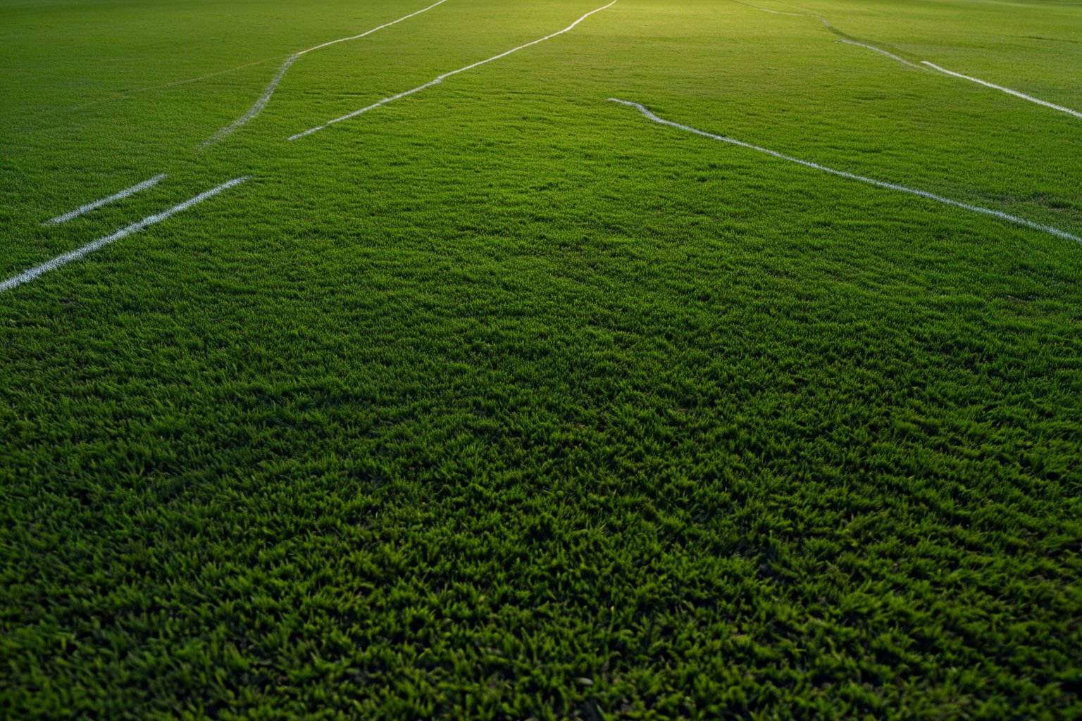 How to Play the False Nine Position: Tactics for Modern Attackers — Movement Patterns: How the False Nine Creates Space